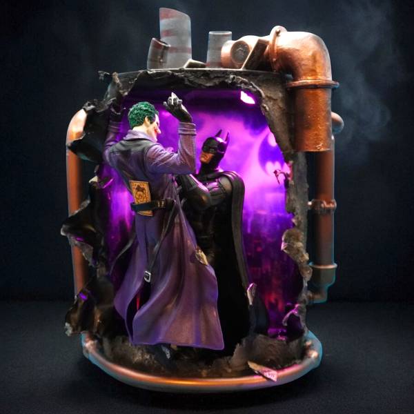 Joker VS Batman- Giga Bombol Figure